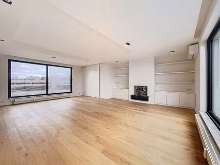 penthouse à louer à avenue des sept bonniers 188 forest (vbe41532)