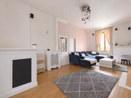 magnifique duplex 110 m2 avec 3 chambres en hyper centre-vil
