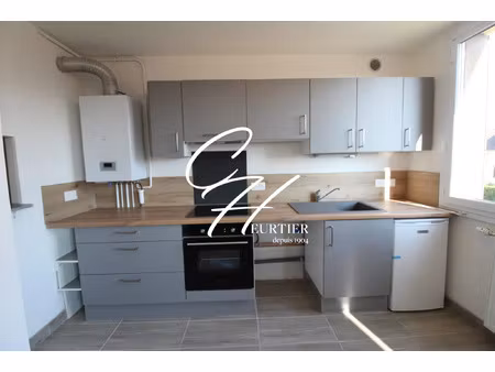 location appartement 2 pièces 27 m² à échirolles (38130)