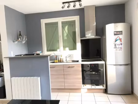 location appartement 2 pièces 32 m² à meyrargues (13650)