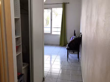 location appartement 1 pièce 21 m² à saint-denis (97400)