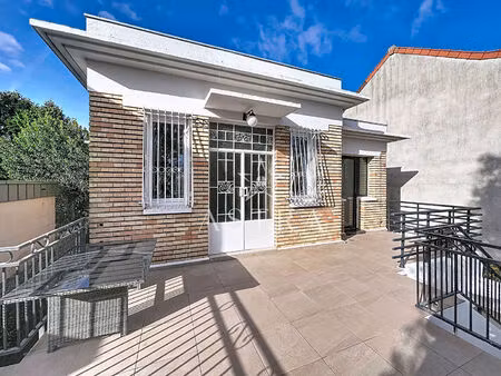 jolie maison d'architecte de 5 pièces - domaine du parc