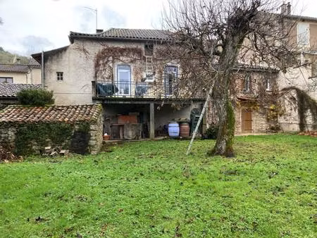 : maison ancienne à vendre en viager à douelle  secteur luzech. 4 chambres  terrasse  cave