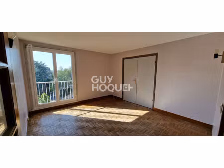 appartement 3 pièces à louer à athis-mons - dernier étage avec balcon et parking