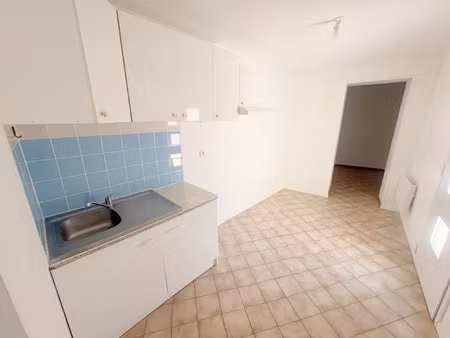 a louer ! centre ville de méru  beau f3 en duplex