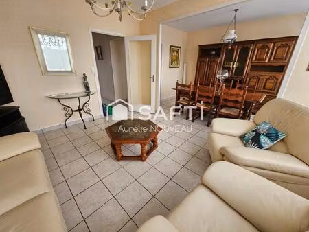 t3 68m² lumineux  très bon état  ascenseur  garage et cave