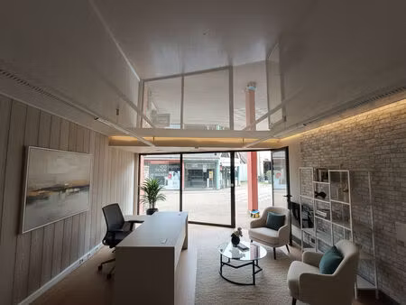 local commercial dinan 32 m2