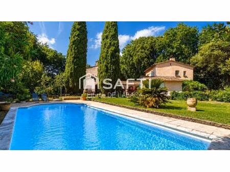 propriete provencale avec piscine fort potentiel