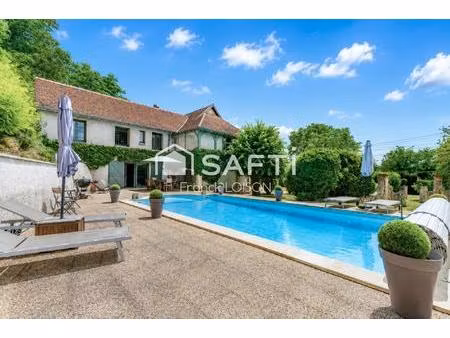 maison de charme avec piscine aux portes de bléré