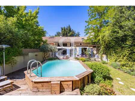 magnifique maison avec piscine à saint rémy de provence