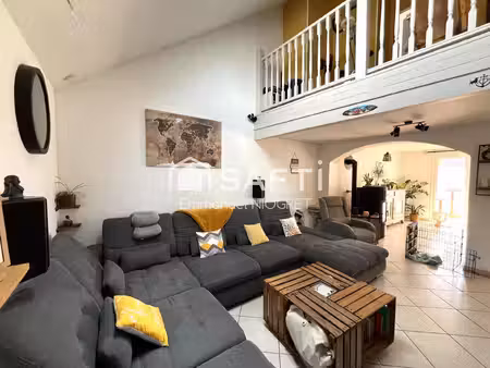 belle maison familiale de 143m² avec terrain