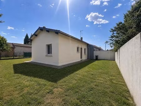 charmante maison mitoyenne avec jardin de 400 m²