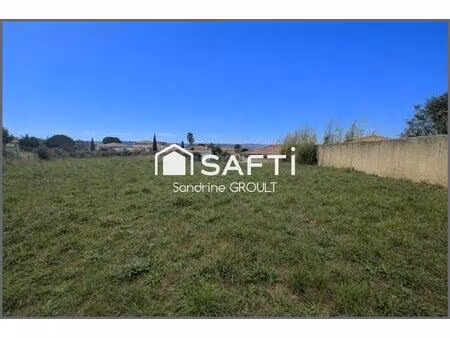 terrain constructible de 832 m² hors lotissement avec vue dégagée - libre de constructeur