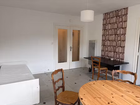 a louer - appartement t1 avec place de parking - angers secteur eblé / frémur