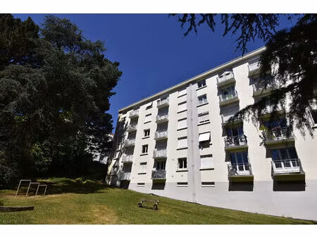 appartement nantes   2 chambres  une cave