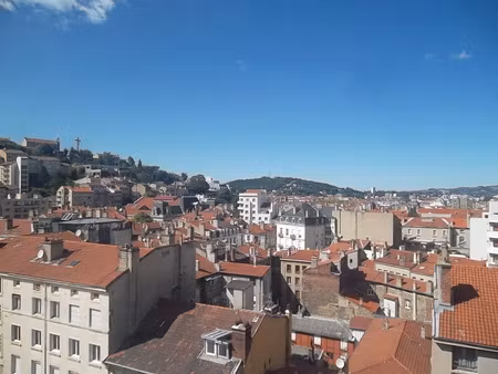 f3 traversant idéalament placé