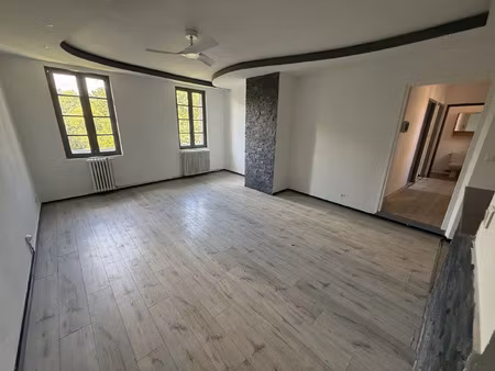 location appartement 3 pièces 60 m² à albi (81000)
