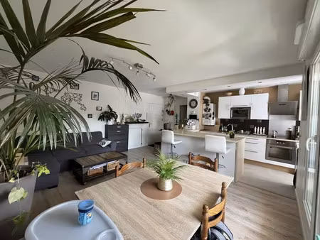 vente appartement 3 pièces 63 m² guyancourt (78280)