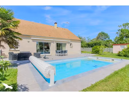 vente maison 5 pièces 200 m² bréval (78980)