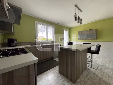 vente maison 5 pièces 83 m² airvault (79600)