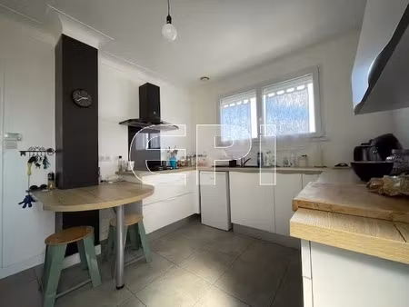 vente maison 6 pièces 129 m² bressuire (79300)