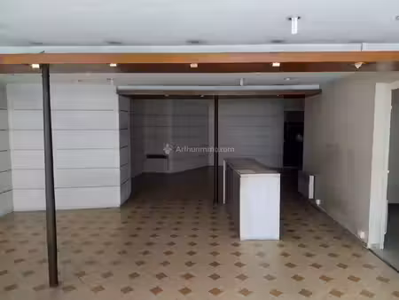 local commercial
