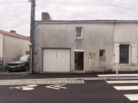 vente garage et parking à rezé (44400) : à vendre / 50m² rezé