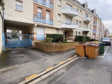 location garage 10 m² à amiens (80000)
