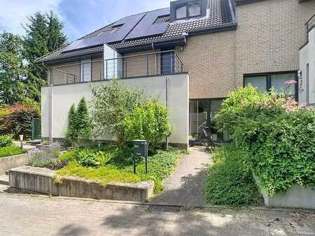 maison à louer à louvain avec 3 chambres et terrases