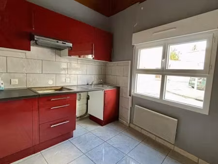 location appartement 1 pièce 15.52 m² à lesparre-médoc (33340)  380 €