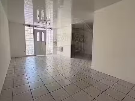 location maison 4 pièces 80 m² à cadaujac (33140)  900 €