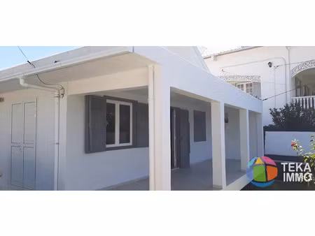 location maison 4 pièces 93.58 m² à saint andre (97440)  980 €