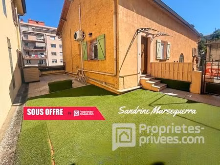 2 pièces en duplex avec cour