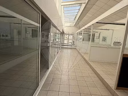 location locaux professionnels 1 pièce 400 m² à cadaujac (33140)  2 000 €