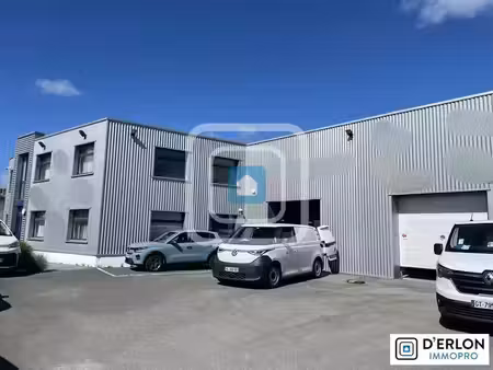 location locaux professionnels 0 pièces 650 m² à cormontreuil (51350)  6 200 €