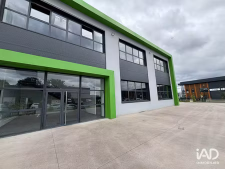 location commerce 200 m² à courtry (77181)