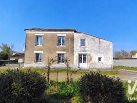 vente maison à fontenay-le-comte (85200) : à vendre / 101m² fontenay-le-comte