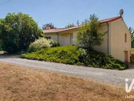 vente maison à montrevault (49110) : à vendre / 108m² montrevault