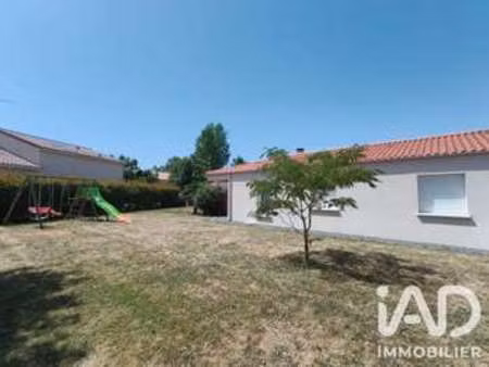 vente maison à montrevault (49110) : à vendre / 92m² montrevault