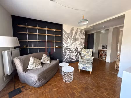charmant t2 meublé avec balcon  garage et stationnement au