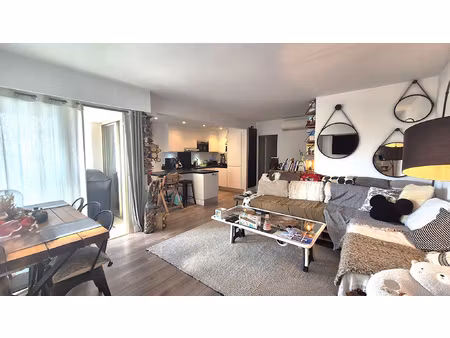 cannes montrose élégant 3 pièces avec deux terrasses  cave