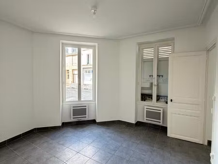 3 pièces 94220 charenton le pont 53.43m²