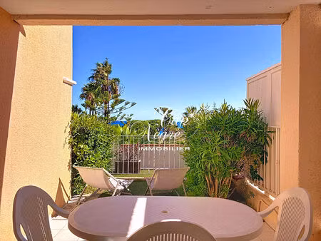 appartement t2 avec terrasse vue mer résidence pieds dans l'eau pramousquier