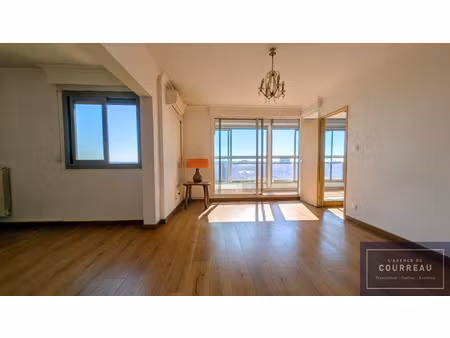 montpellier centre superbe f4 de 84 m2 avec terrasse et vu