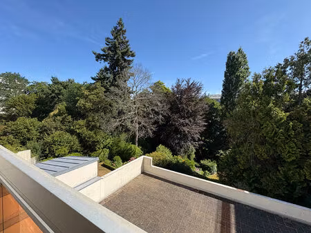 appartement de standing de 105 m² avec garage
