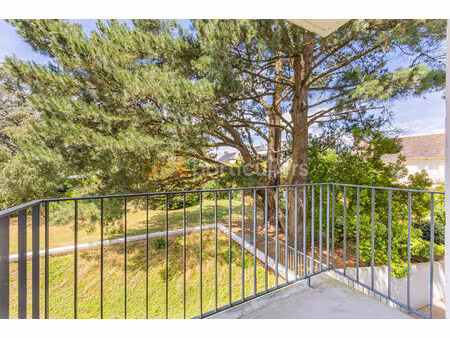 nantes/berlioz -- t4 avec balcons -- 82 m² -- 3 chambres --garage -- cave --