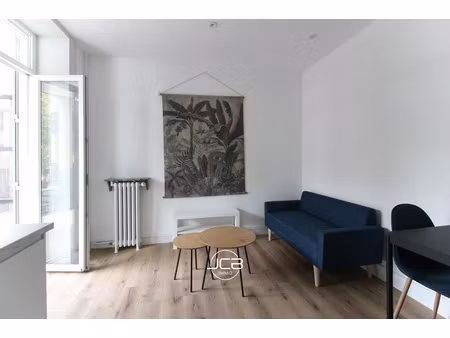t3 rénové st cyprien balcon + parking + cave+ terrasse