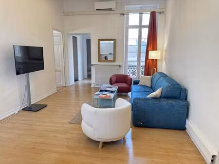 bureaux de 145 m2 de caractère dans un élégant immeuble