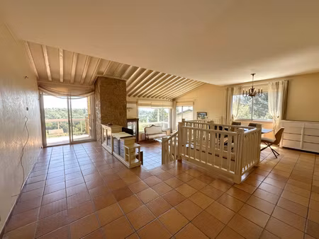maison individuelle sr son terrain