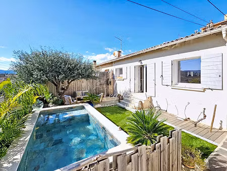 maison de charme vue dégagée à vendre proche du vieux village de cogolin - golfe de saint 